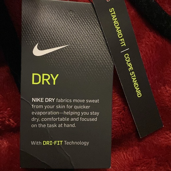 Men’s dry fit sz small - Picture 5 of 5